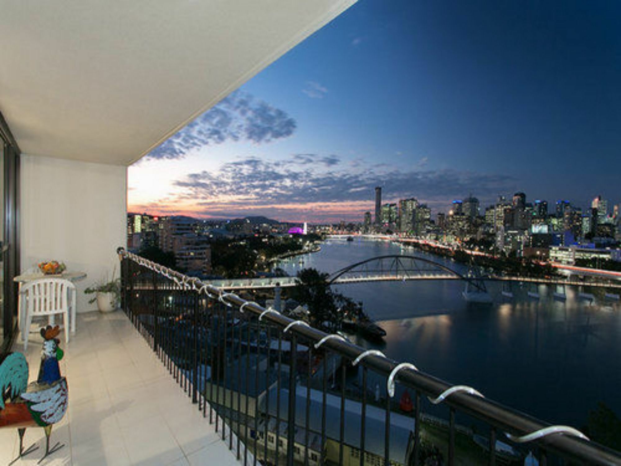River Plaza Apartments Brisbane Southbank Экстерьер фото
